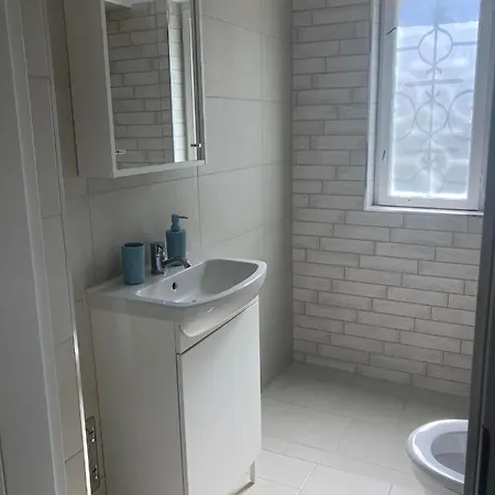 Madách Appartamento Győr
